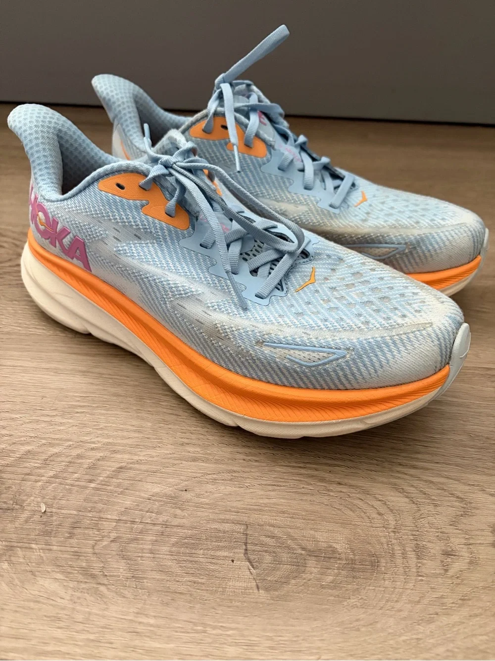 HOKA Clifton 9 Women’s‎ Running Shoe size 9.5